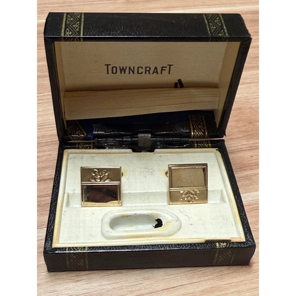 Vintage Towncraft Gold Tone Rectangular Floral Motif Cufflinks with Original Box